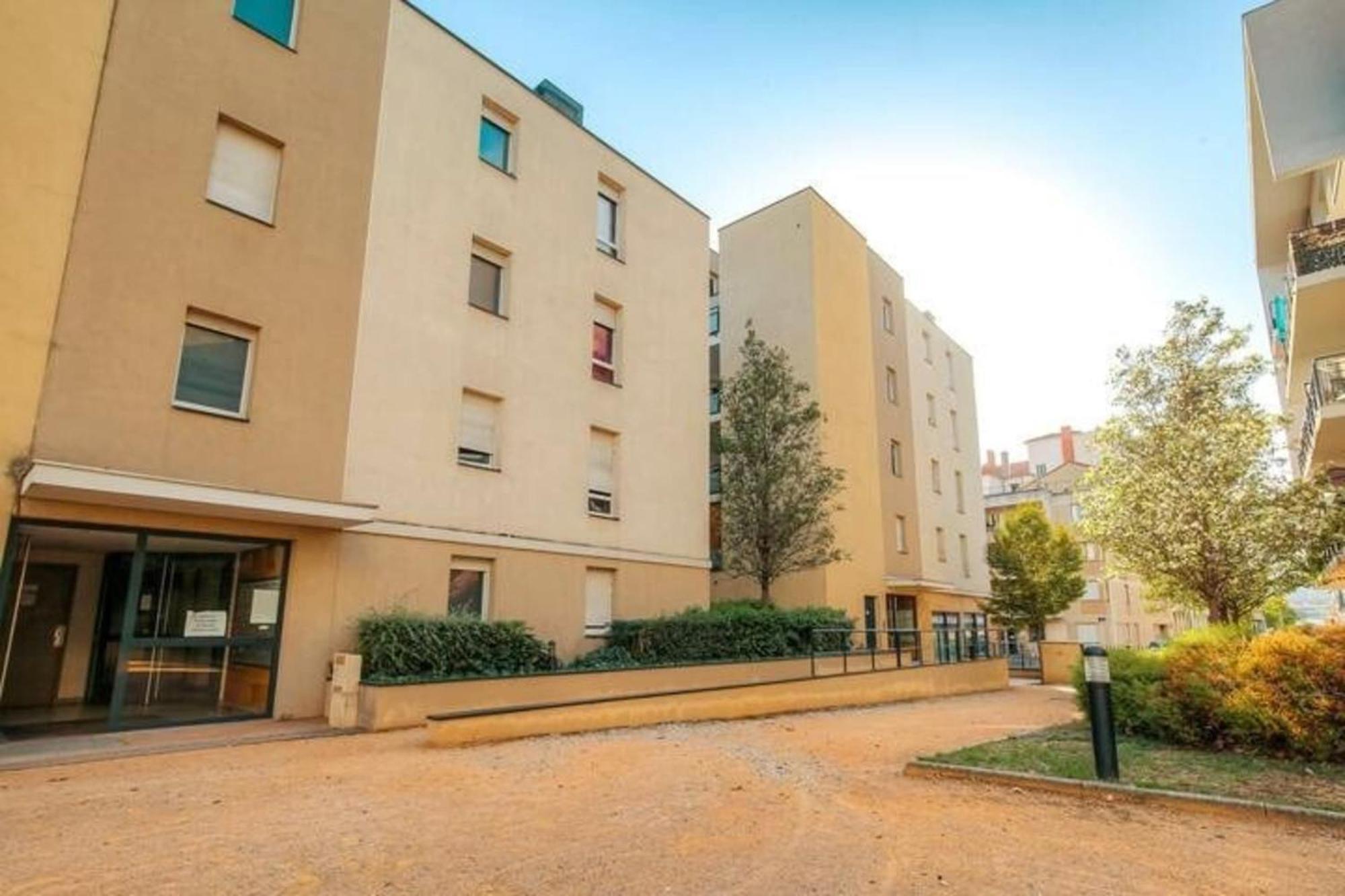 Le Calme Et Cosy Avec Parking Gratuit Apartment Lyon Exterior photo