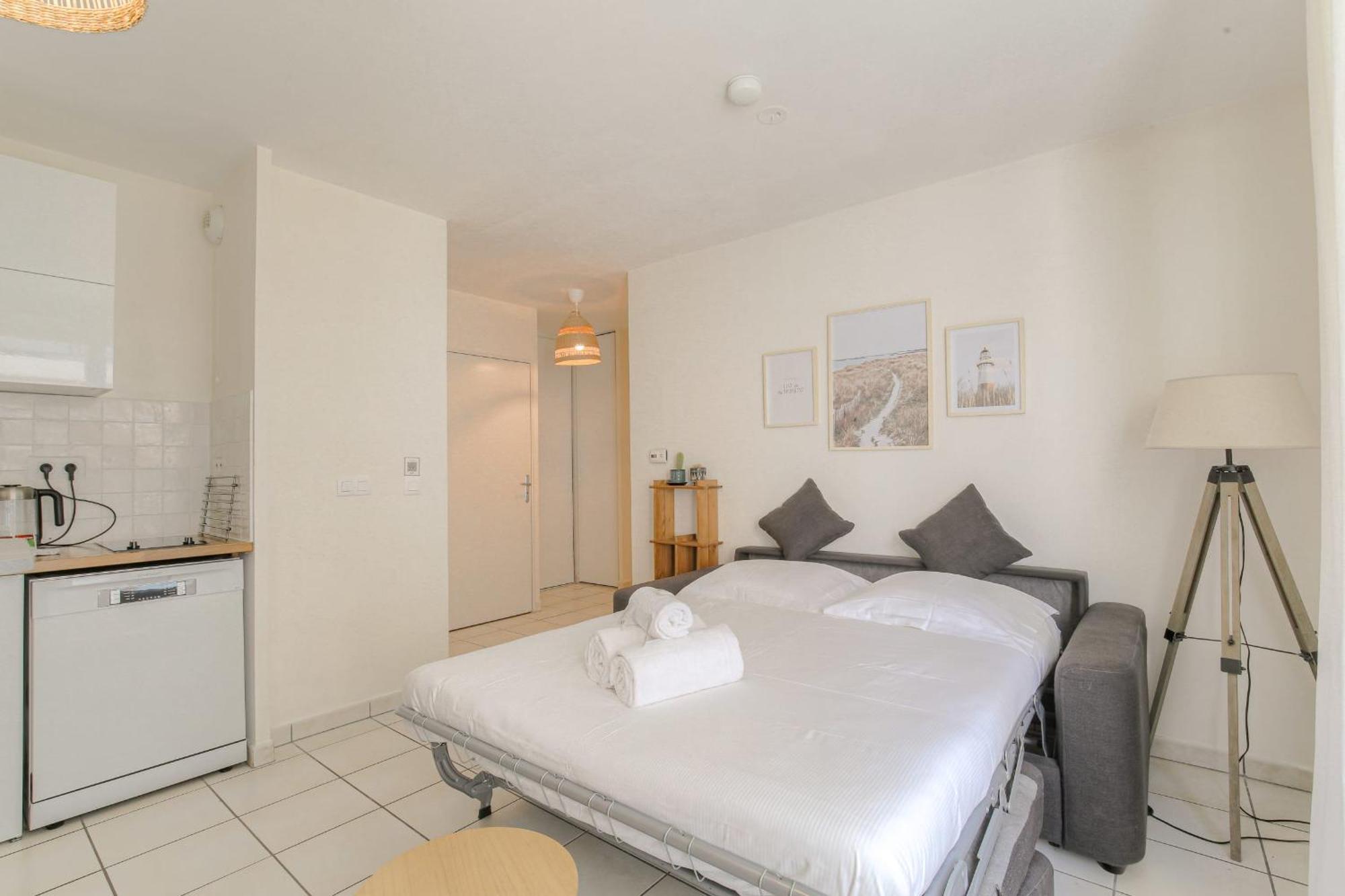 Le Calme Et Cosy Avec Parking Gratuit Apartment Lyon Exterior photo