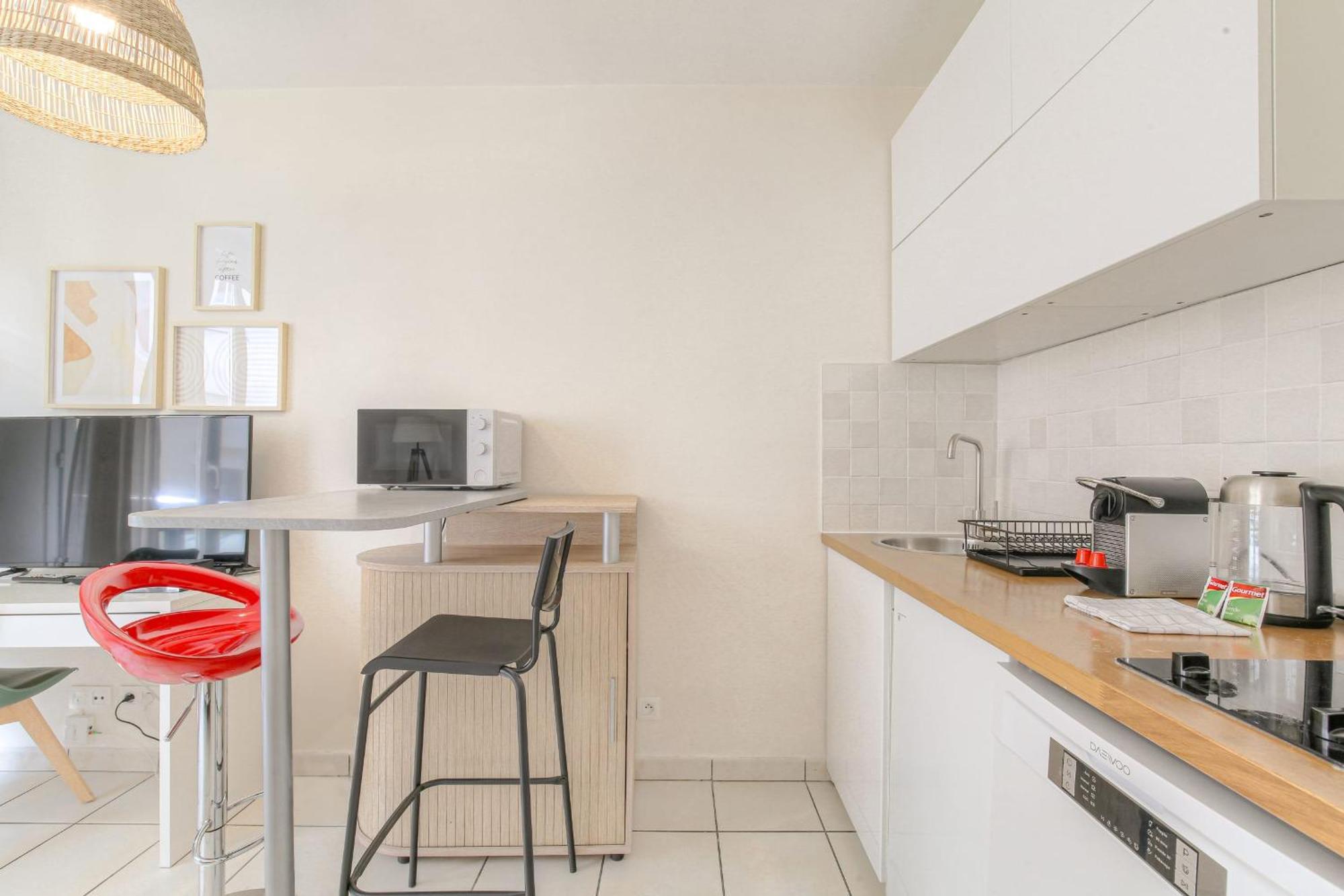 Le Calme Et Cosy Avec Parking Gratuit Apartment Lyon Exterior photo